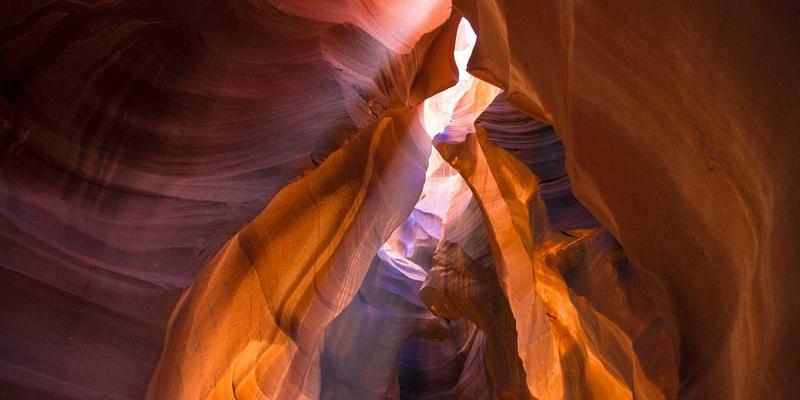 从赛场到演播室：退役运动员转型体育记者如何以独特视角提升赛事报道与解说专业性