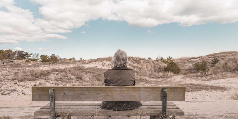 足球篮球之外的新赛场：电子竞技与传统体育的融合竞合与入奥之路